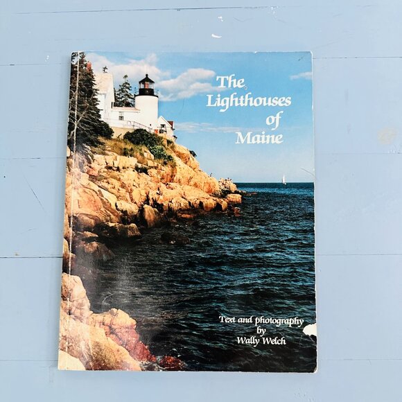 Vintage 80s Book "The Lighthouses of Maine" New England Travel Book Ocean Coast - Picture 1 of 10